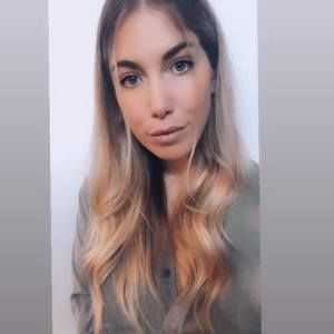 Meet your Posher, Andrea